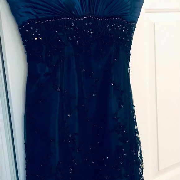 Authentic Tony Bowls Navy sequined Evening Dress Size 4 - Picture 11 of 14